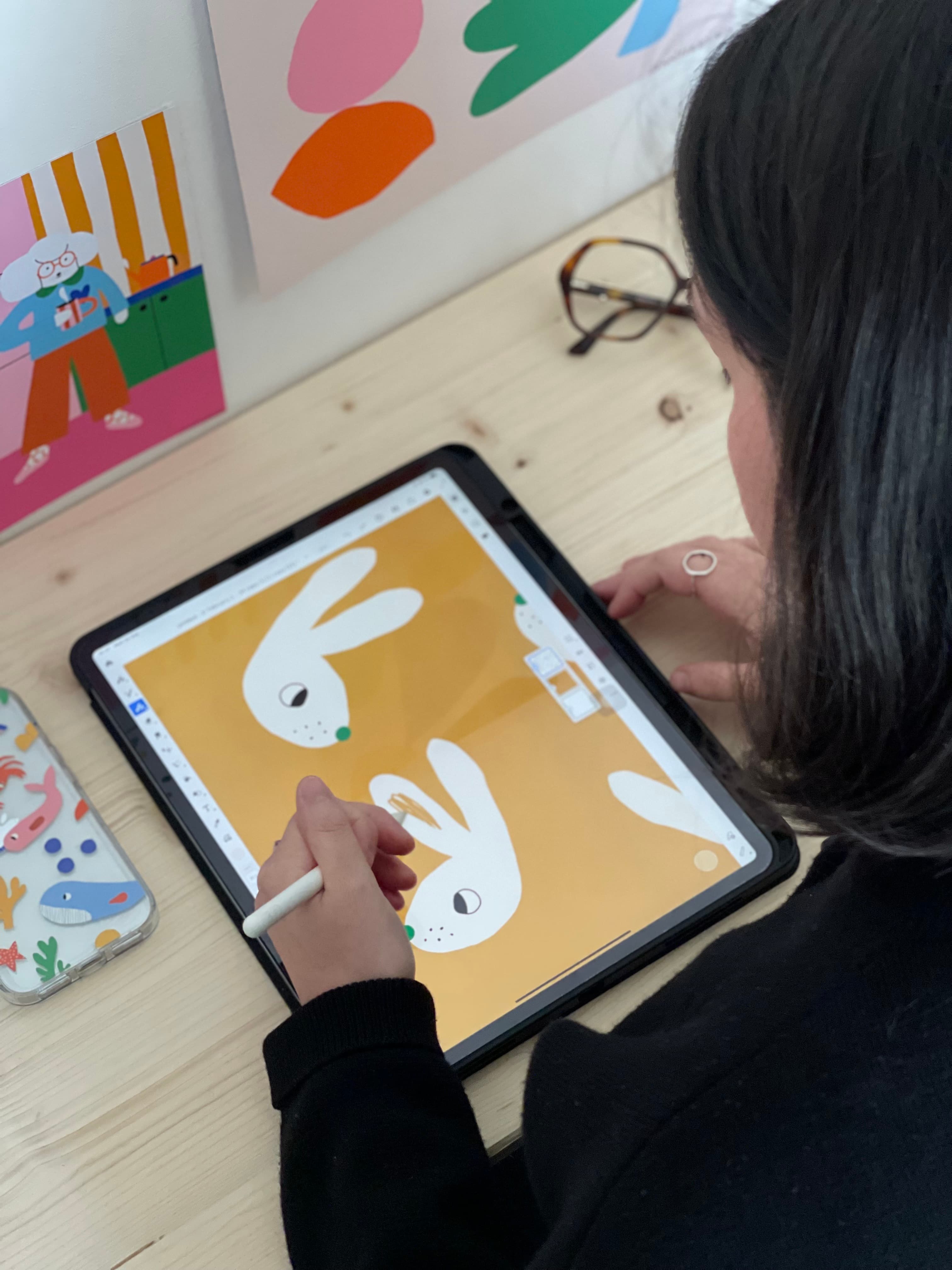 일상 속 색채의 마법, 제니퍼 부롱을 만나다