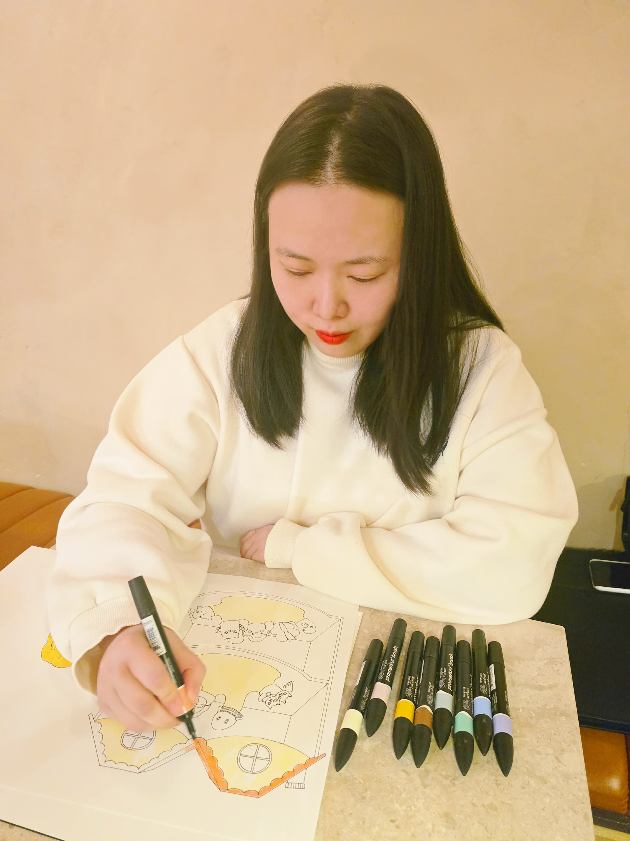 어진이 작가의 샛길 탐험: 그림으로 담은 조화로운 세계