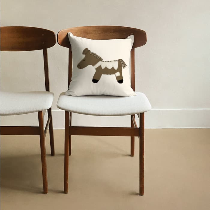 통통한 포니 쿠션 커버