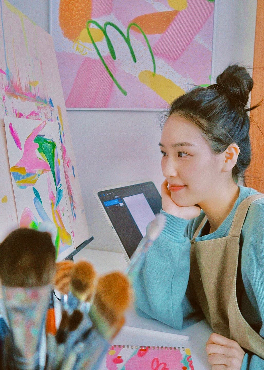 지나(JINA): 일상의 감각을 색으로 표현하는 예술가